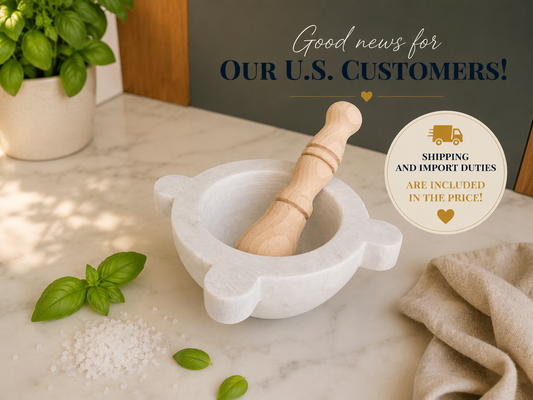Mortar diameter 16 cm in White Carrara Marble with Beech Wood Pestle