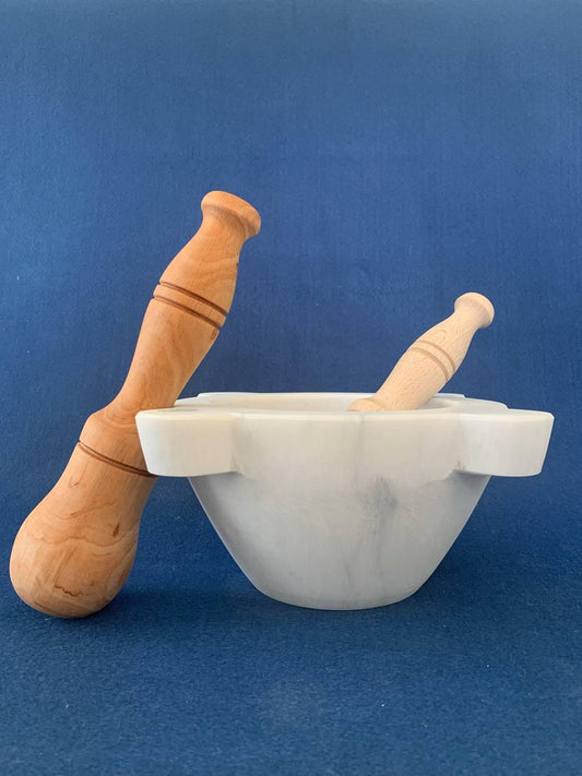 Mortaio diametro 20 cm in Marmo Bianco di Carrara con pestello leggero in legno di Ontano + pestello in legno di faggio