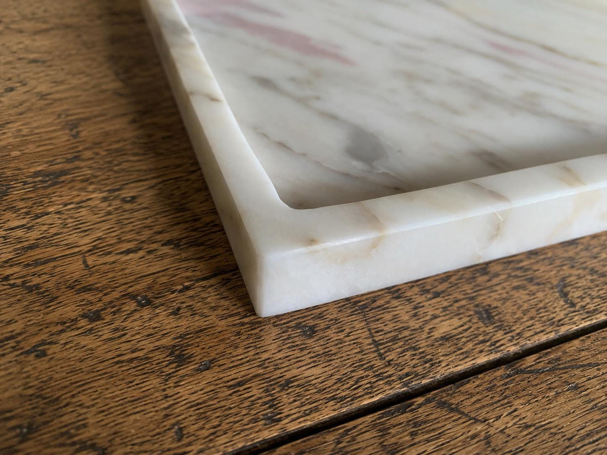 Vassoio in Marmo Calacatta Oro Vagli Artigianale – Eleganza Raffinata per Bagno e Toeletta