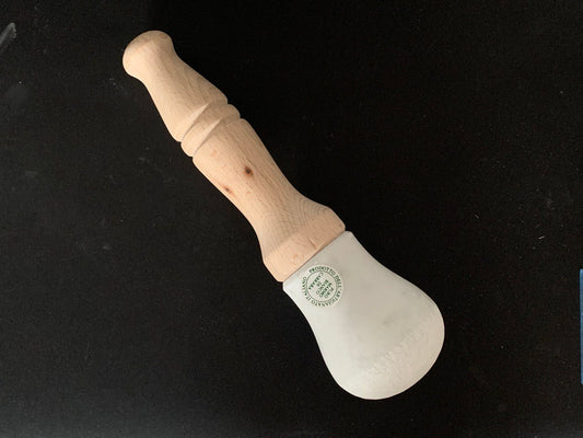 Pestello in Marmo Bianco di Carrara e legno di Faggio per Mortaio
