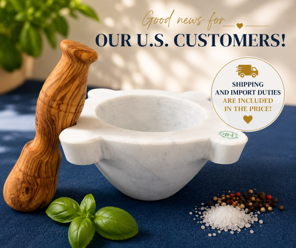 Mortar diameter 18 cm in White Carrara Marble with pestle in Olive wood
